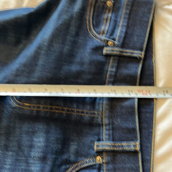 Spanx Flare  Bootcut Jeans in Midnight Shade Dark Wash 
 Size Medium NWOT - Picture 15 of 17
